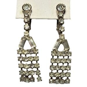Vintage‎ Park Lane Dangling Rhinestone Clip On Earrings J-10N